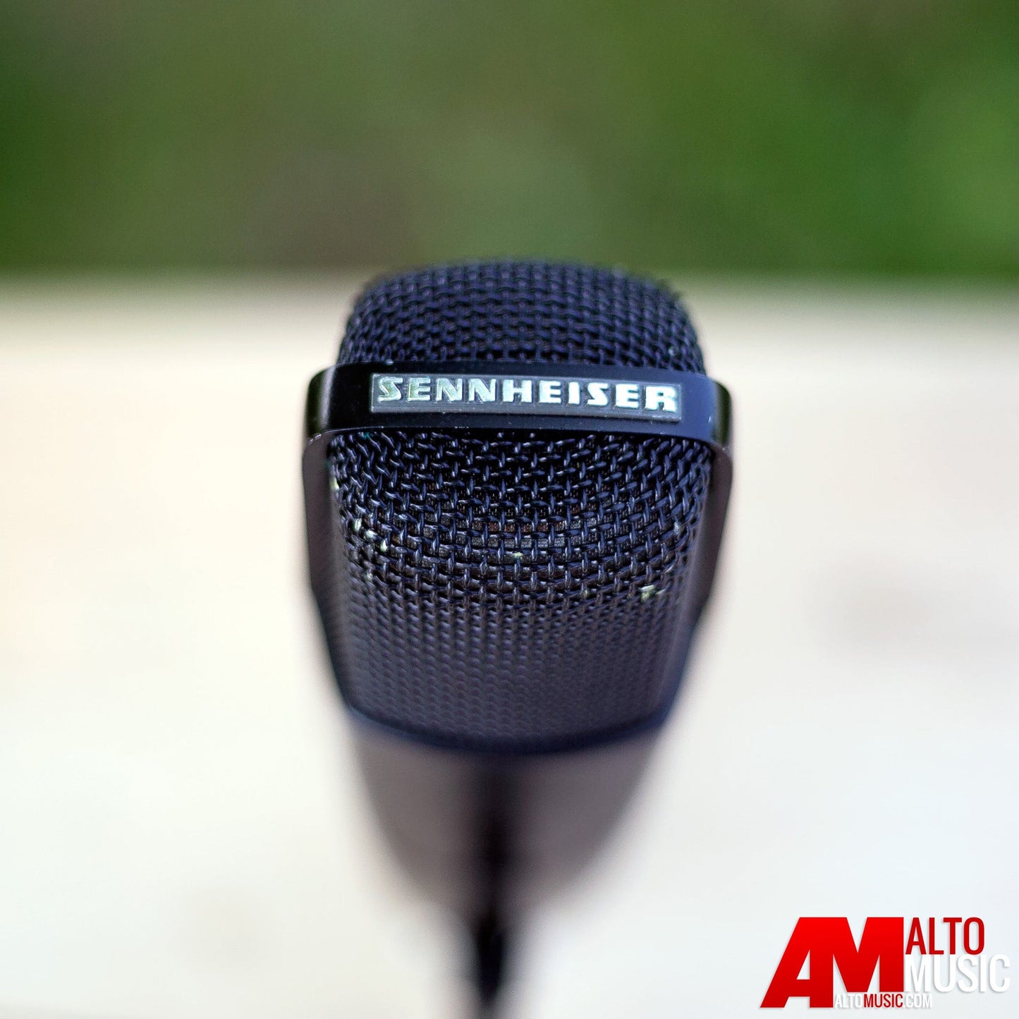 Sennheiser MD 421-II Dynamic Cardioid Studio Microphone